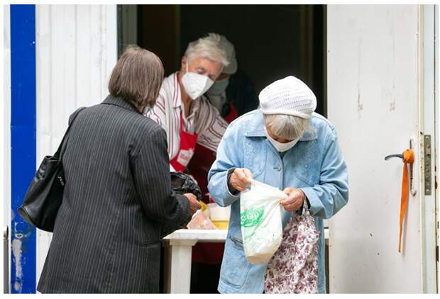 В России уровень бедности снизился на 11%