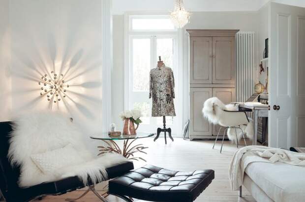 Не только стул: предметы в роли вешалки