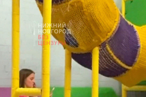В Нижнем Новгороде ребенок пострадал, провалившись в дыру в детском центре