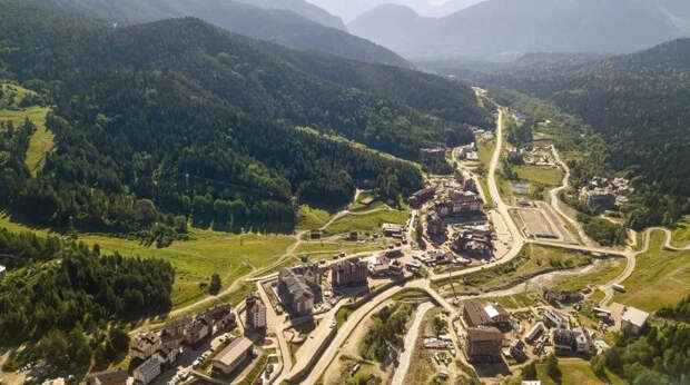 Прокуратура подала иск об изъятии земель и отелей в курортном кластере «Архыз»