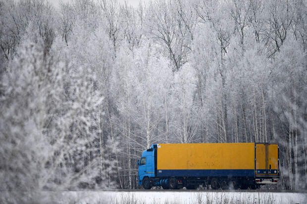 RT: сильная метель застигла машины на дорогах Тульской области