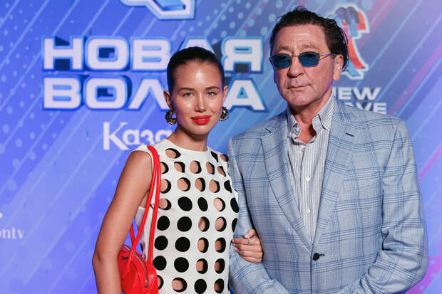 19-летняя невеста Лепса объявила о разрыве отношений