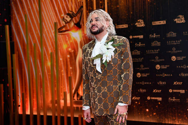 Певец Филипп Киркоров на шоу "Маска" назвал Батрутдинова засланным казачком