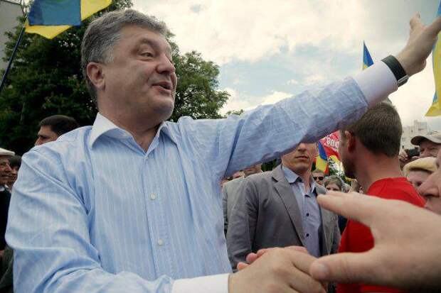 Украине никто уже не верит: Союзник США послал Порошенко в театр