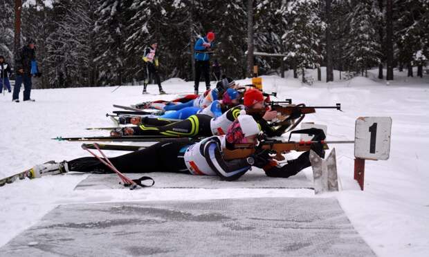 В Онеге состоялись областные соревнования по биатлону﻿