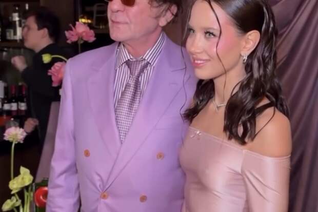 Астролог Гикис: у Авроры Кибы могут возникнуть новые творческие романы