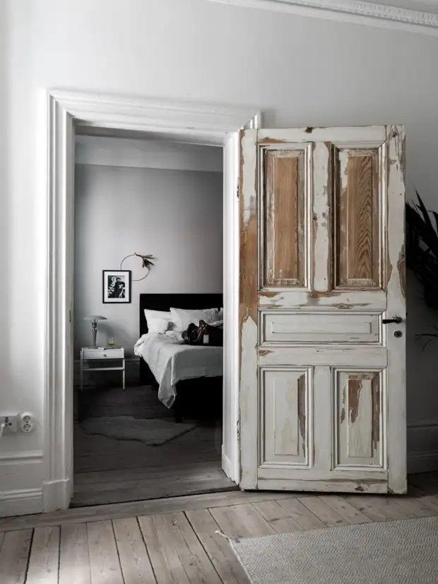 Как обновить старую дверь?