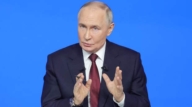 В зоне СВО находятся 700.000 бойцов, заявил Путин