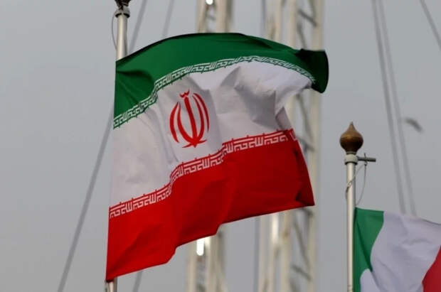 Fars: Израиль и США атаковали металлургические предприятия в Иране