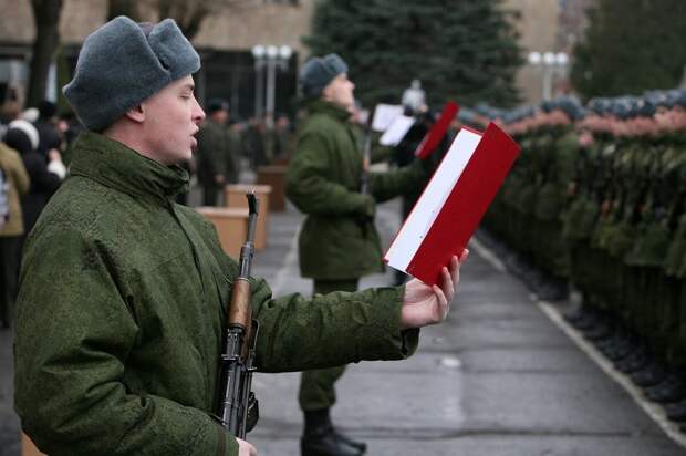 Продолжая "сюжетную линию" цитируя русские поговорки на злобу дня, теме этого выпуска соответствует: "готовь сани летом". Правда не столько в строгих временных рамках и чего-то неизбежного.