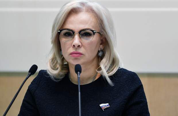 Сенатор посоветовала Зеленскому переключиться с Крыма на Украину