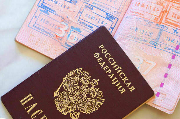 За границу пустят и без гербового свидетельства