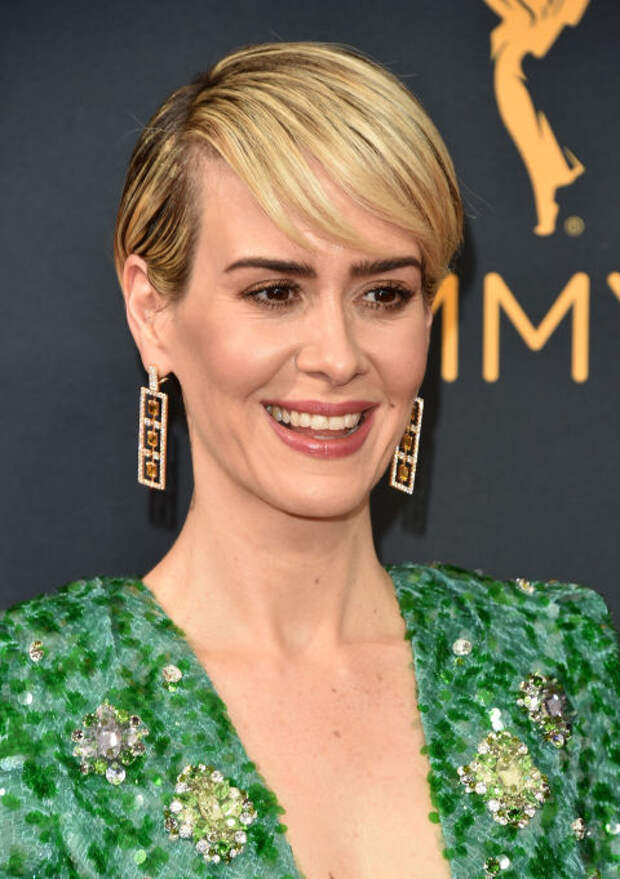 gallery-1474248916-sarah-paulson