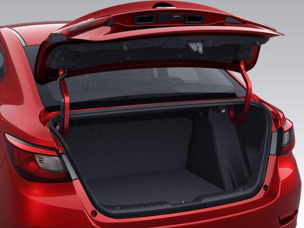 Mazda2 седан багажник