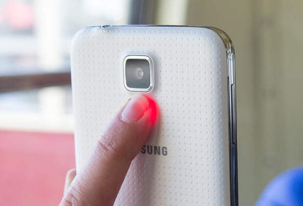 galaxy-s5-close-1