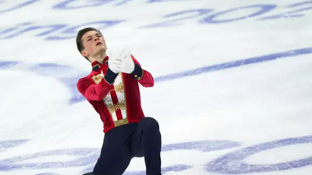 Коляда идёт четвёртым на этапе Гран-при в Сочи