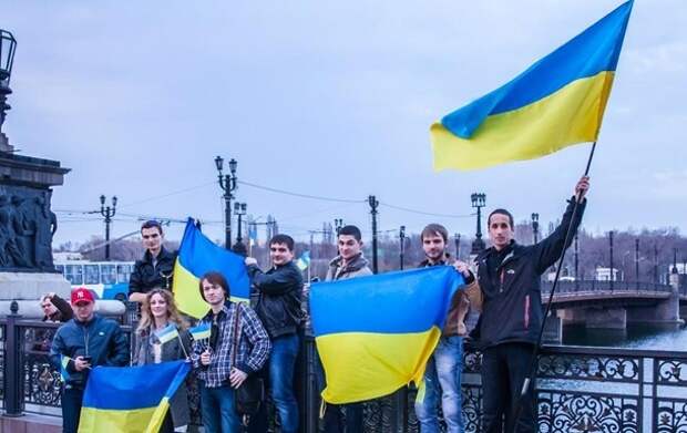 В Донецке призвали лидеров страны принять участие в акции за единство Украины