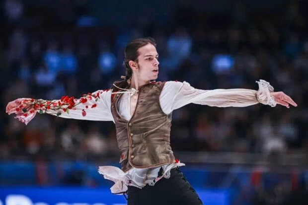 ISU запретил российским фигуристам выступать на ЧМ в Праге в 2026 году