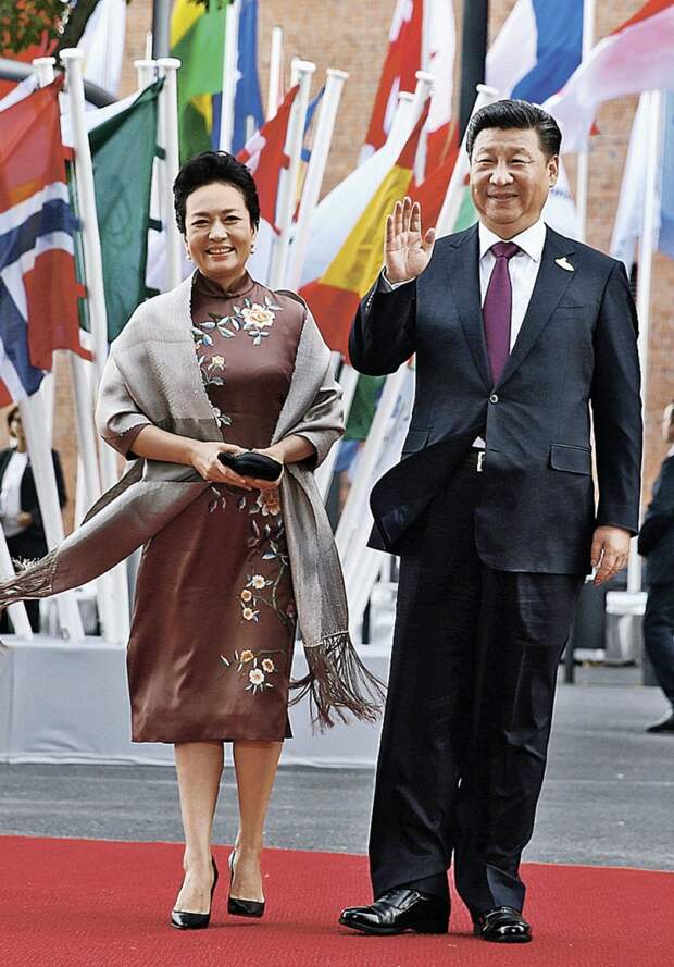 Пэн Лиюань, супруга председателя КНР Фото: REUTERS