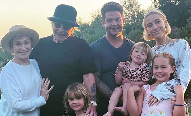 3-летняя внучка Оззи Осборна заразилась коронавирусом