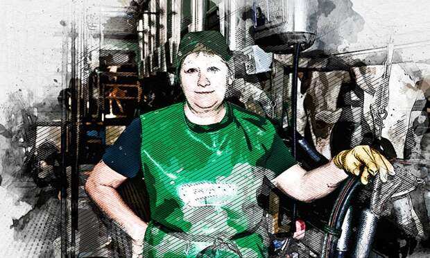 Доярка Елена Сухинина стала рекордсменкой по надоям молока в Орловской области