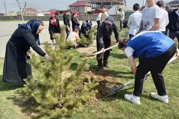 В честь него назвали школу в Дагестане: как Нурмагомед Гаджимагомедов стал Героем РФ