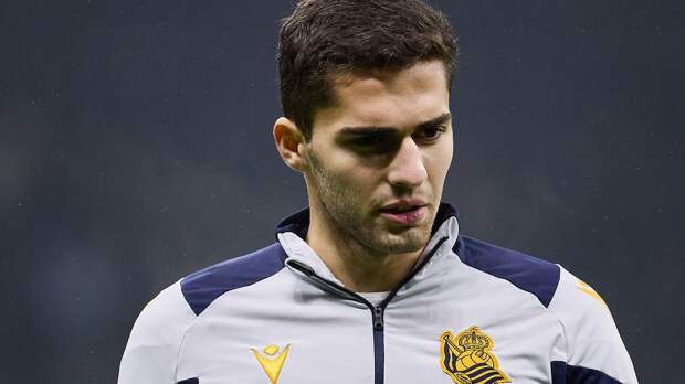 «Захарян — кот в мешке. Не понимаю, за какие заслуги его взял «Сосьедад». Экс-игрок сборной России — об Арсене