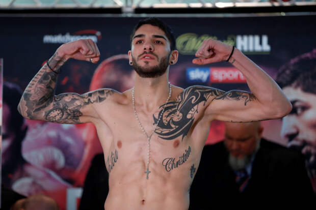 Австралийский боксер оказался под угрозой пожизненного отстранения после боя с сыном Цзю