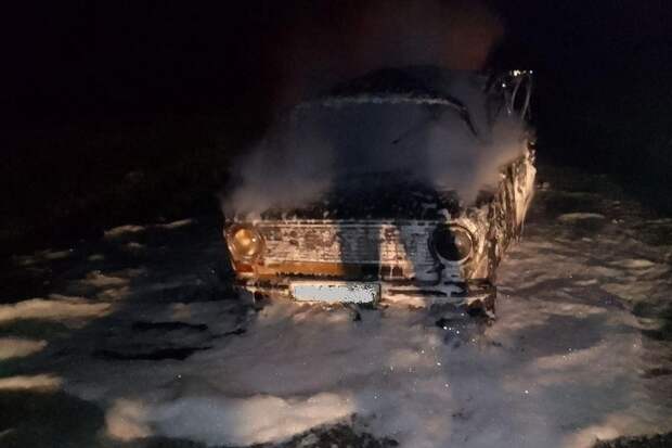 Водитель "копейки" погиб в ДТП с фурой на трассе в Курганской области