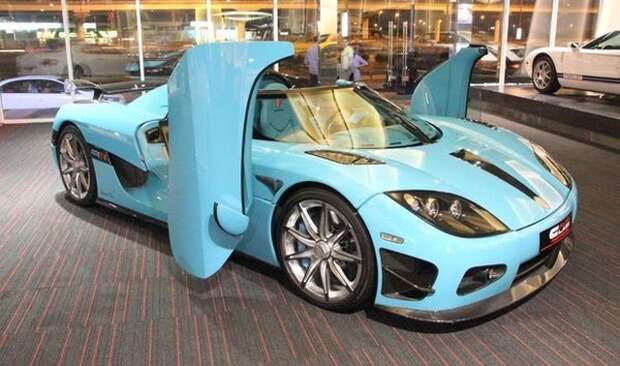 В Мексике разбили уникальный суперкар Koenigsegg CCXR