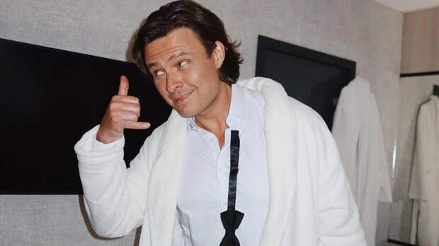 Прохор Шаляпин рассказал об инциденте с новым автомобилем: «Дерево упало»