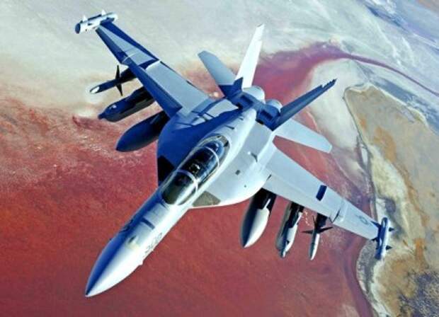 EA-18G "Гроулер" (Growler)