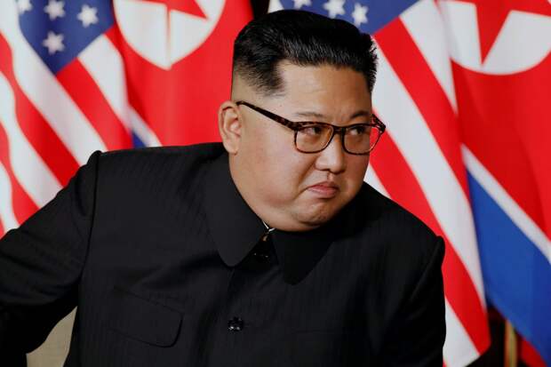 Лидер КНДР Ким Чен Ын снова появился на публике в сопровождении дочери