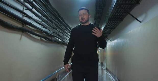 Зеленского высмеяли в России из-за одной детали в видео из бункера