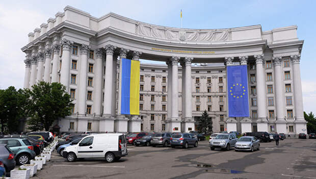 Здание МИД Украины. Архивное фото Здание МИД Украины. Архивное фото