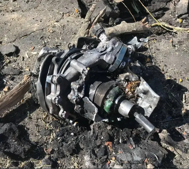 Ракета «Точка-У» попала во двор спортивной школы в ходе обстрела Херсона