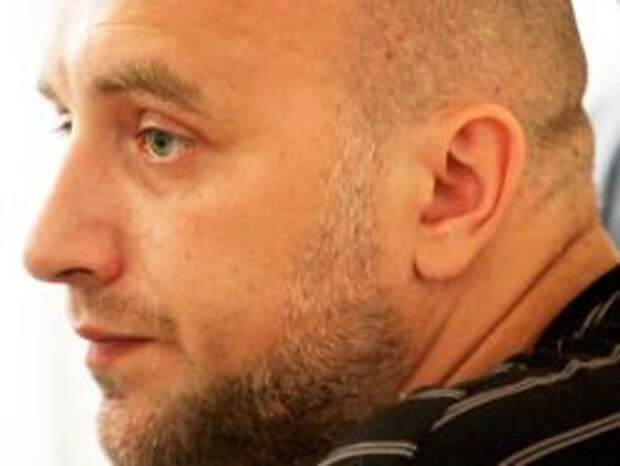 Захар Прилепин: по пути из Кремля в Гаагу Захар Прилепин: по пути из Кремля в Гаагу