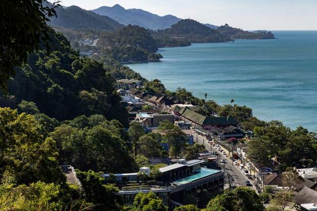 Тело россиянина с пробитым черепом нашли на пляже в Таиланде