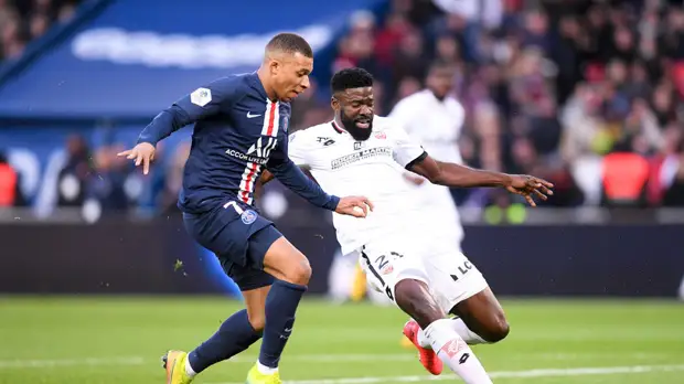 Дубль Мбаппе помог ПСЖ разгромить «Дижон» в Лиге 1