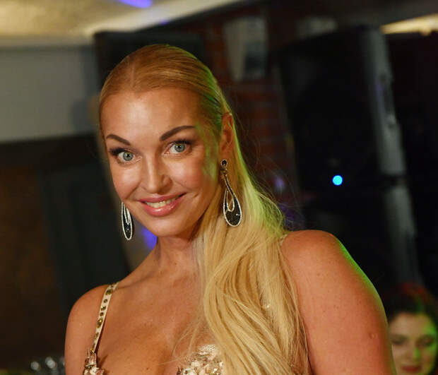 Критик Соседов: Волочкова разучилась танцевать и должна уйти из балета