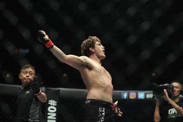 Экс-боец UFC чуть не умер из-за тяжелой пневмонии: потерял 20 кг, спасла трансплантация легких