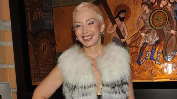 Филипп Васильев показал реакцию матери на ещё одного внука: «Вы меня разыгрываете?»