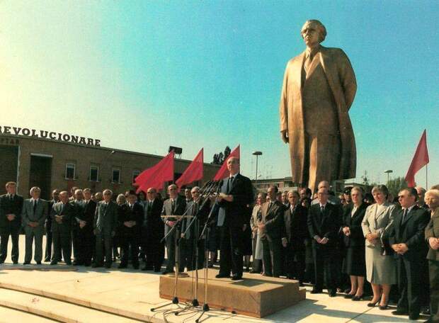 Албания после смерти Энвера Ходжи