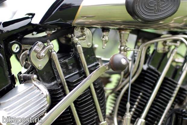 Очень редкий Brough Superior SS100
