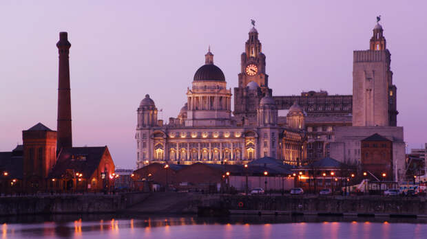 Голая Пасха: нудисты устроят дискотеки и охоту за яйцами без одежды