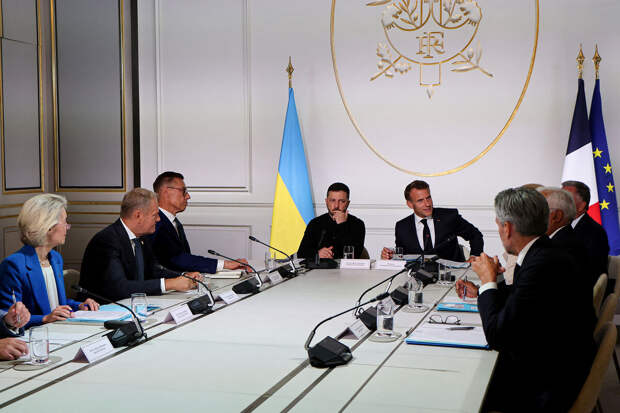 Bloomberg: встреча коалиции желающих может пройти в Париже с участием Зеленского