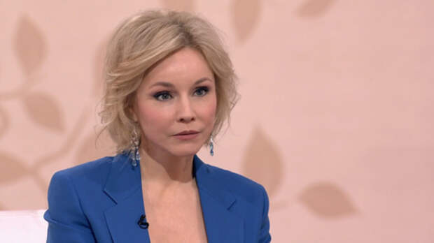 Вдова Табакова обратилась к Юлии Меньшовой со словами поддержки