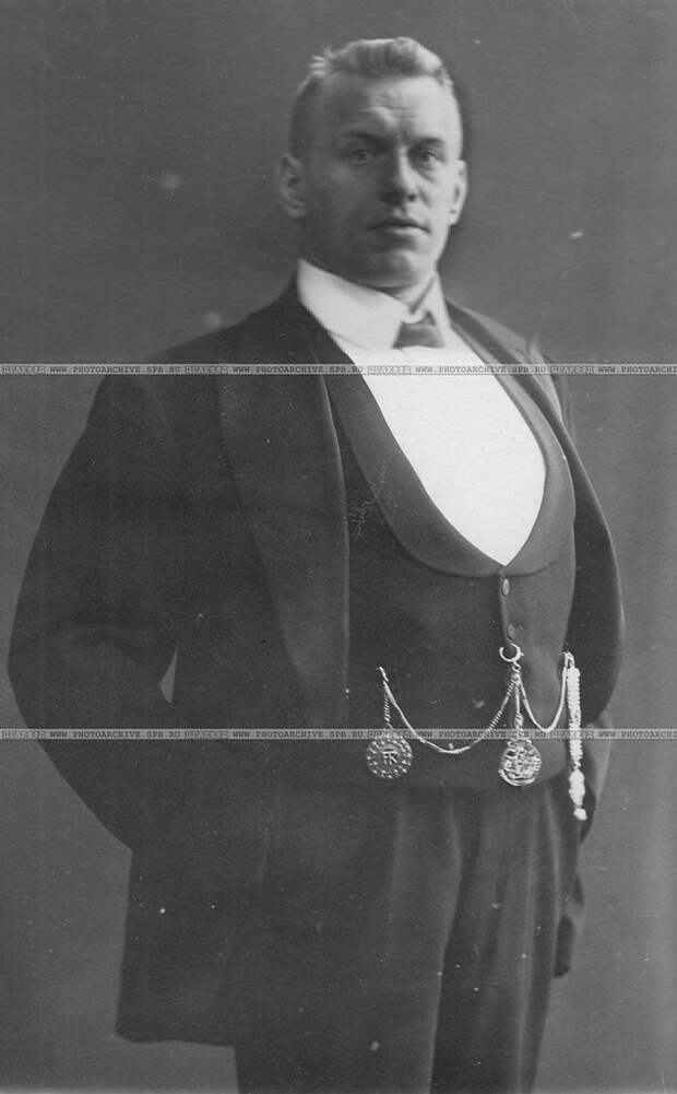 0_aca84_19aba364_XXLПортрет Г.Луриха, чемпиона мира по классической борьбе, участника чемпионата. 0_aca84_19aba364_XXLПортрет Г.Луриха, чемпиона мира по классической борьбе, участника чемпионата.
