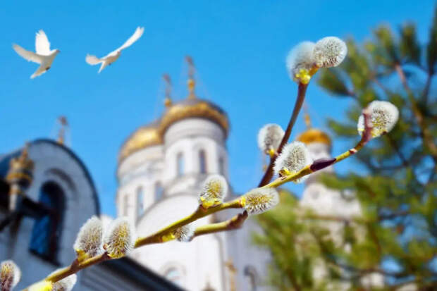 Как "белые платочки" спасли Церковь и помогли сохранить веру в СССР
