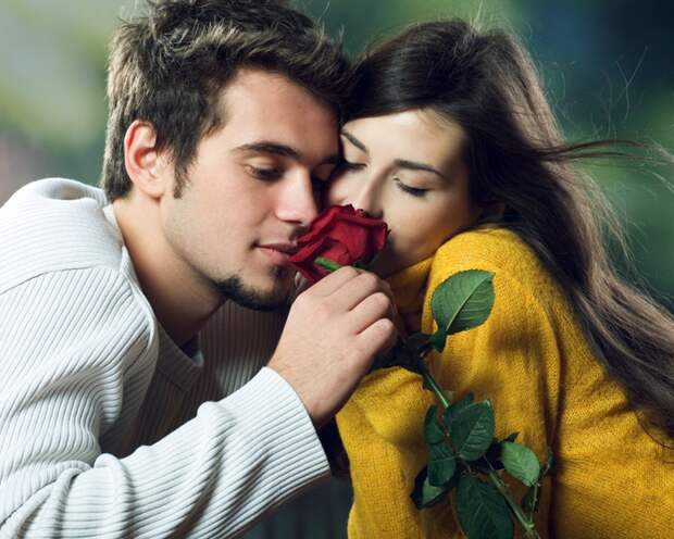 3365150_u12952_9484_Saint_Valentines_Day_A_romantic_couple_013598_ (700x560, 306Kb)
